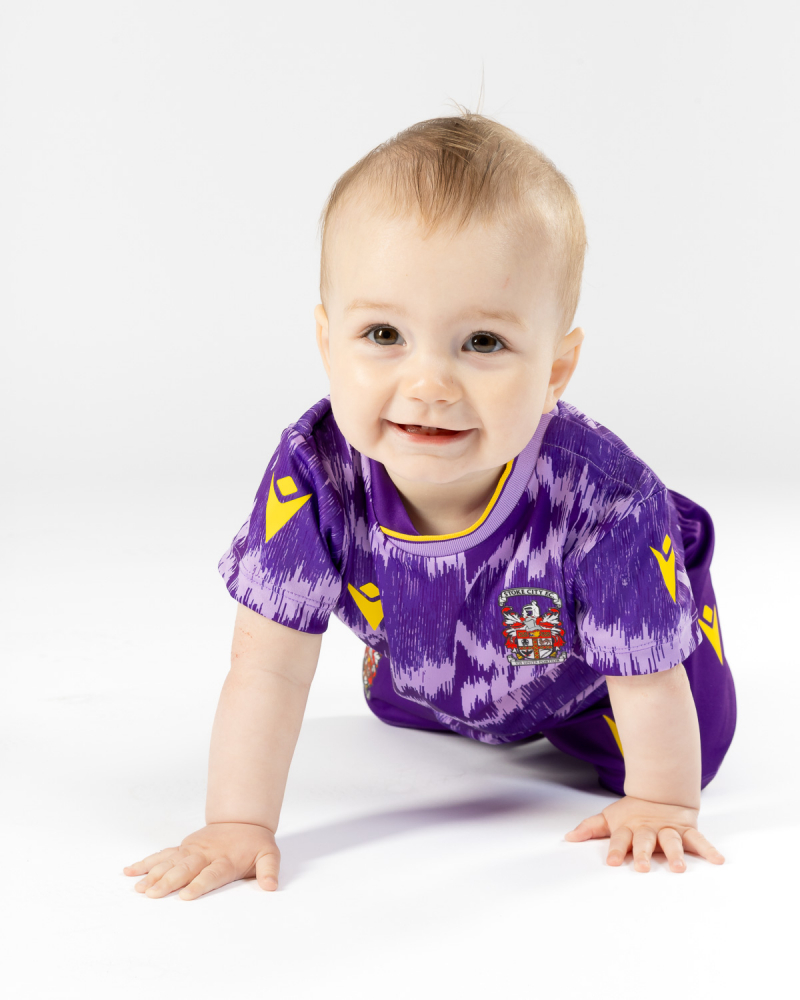 25/26 Baby Away Shirt, Shorts and Socks Set